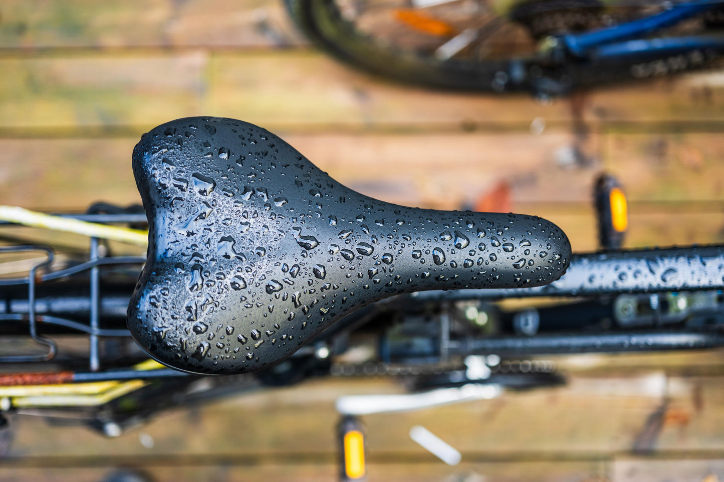 Imperméabilisant multisurface plein air | Protection patio, vélo, moto, bateau et VR